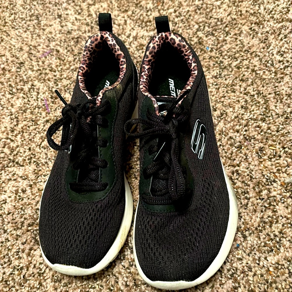 Skechers